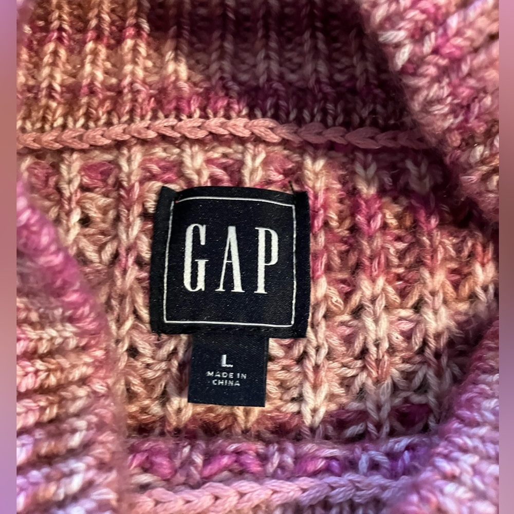 GAP Pink Sweater - Picture 2 of 4